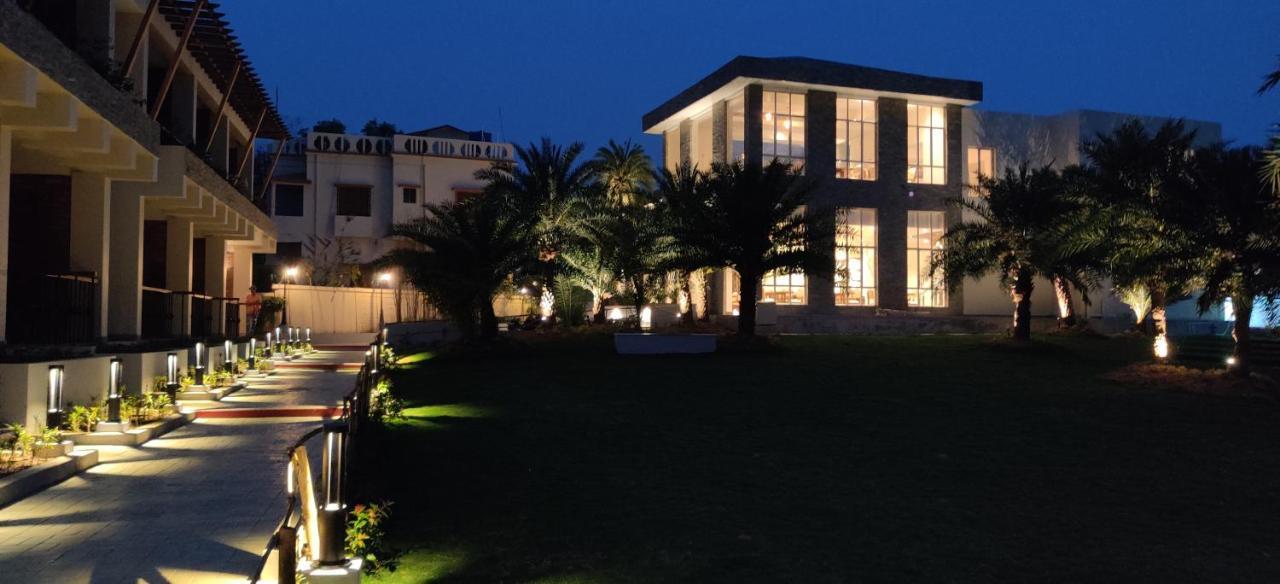 The Creek Boutique Resort & Spa ボルプル エクステリア 写真
