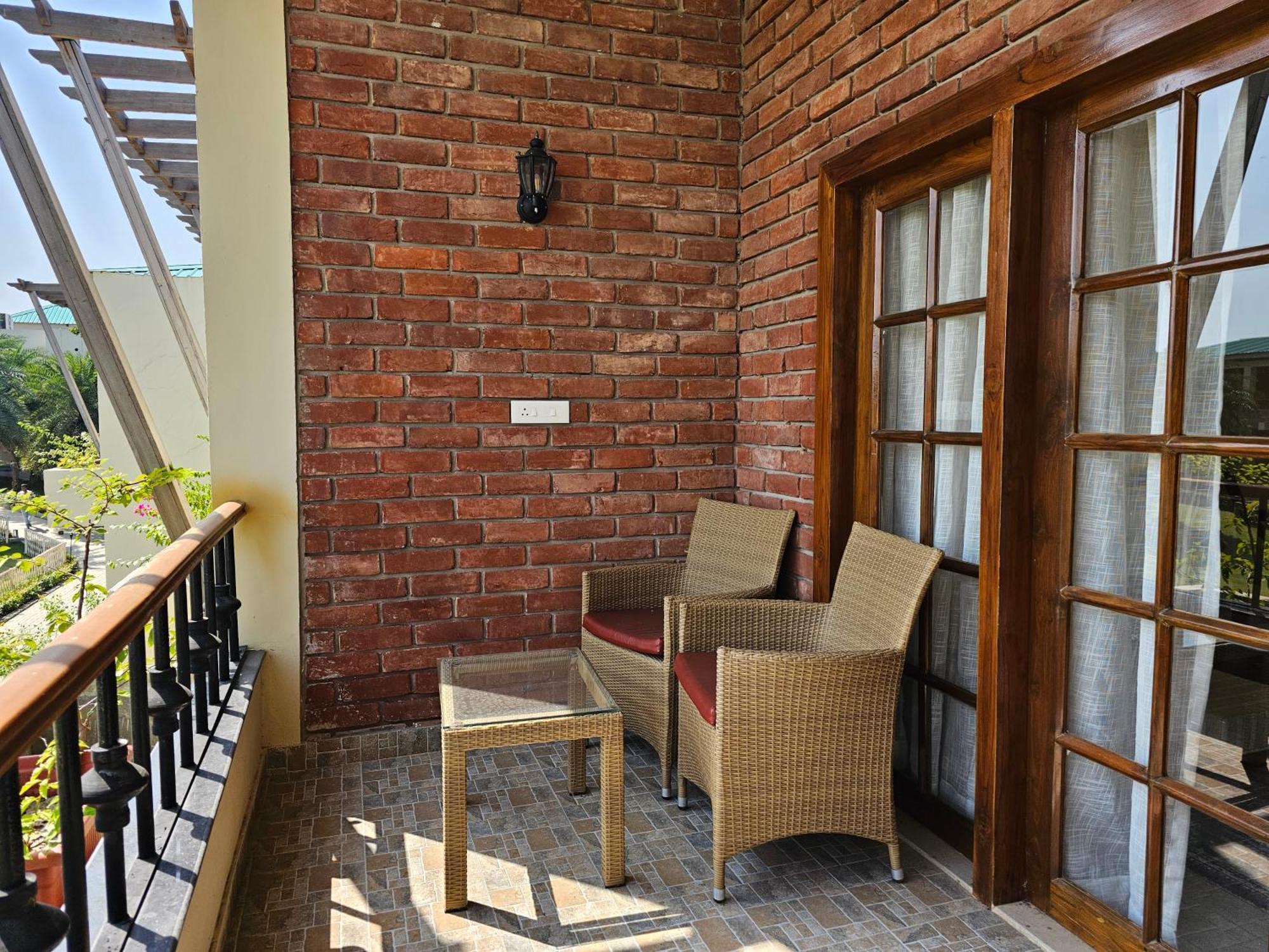 The Creek Boutique Resort & Spa ボルプル エクステリア 写真