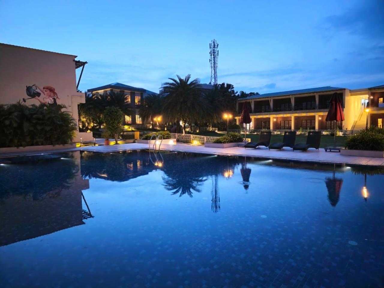 The Creek Boutique Resort & Spa ボルプル エクステリア 写真